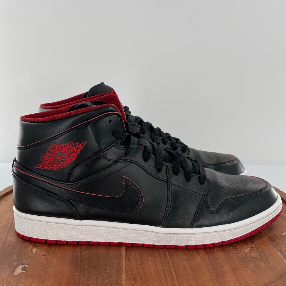 Nike Jordan 1 Retro, Mid 'Black gym Red' size 14 sneakers